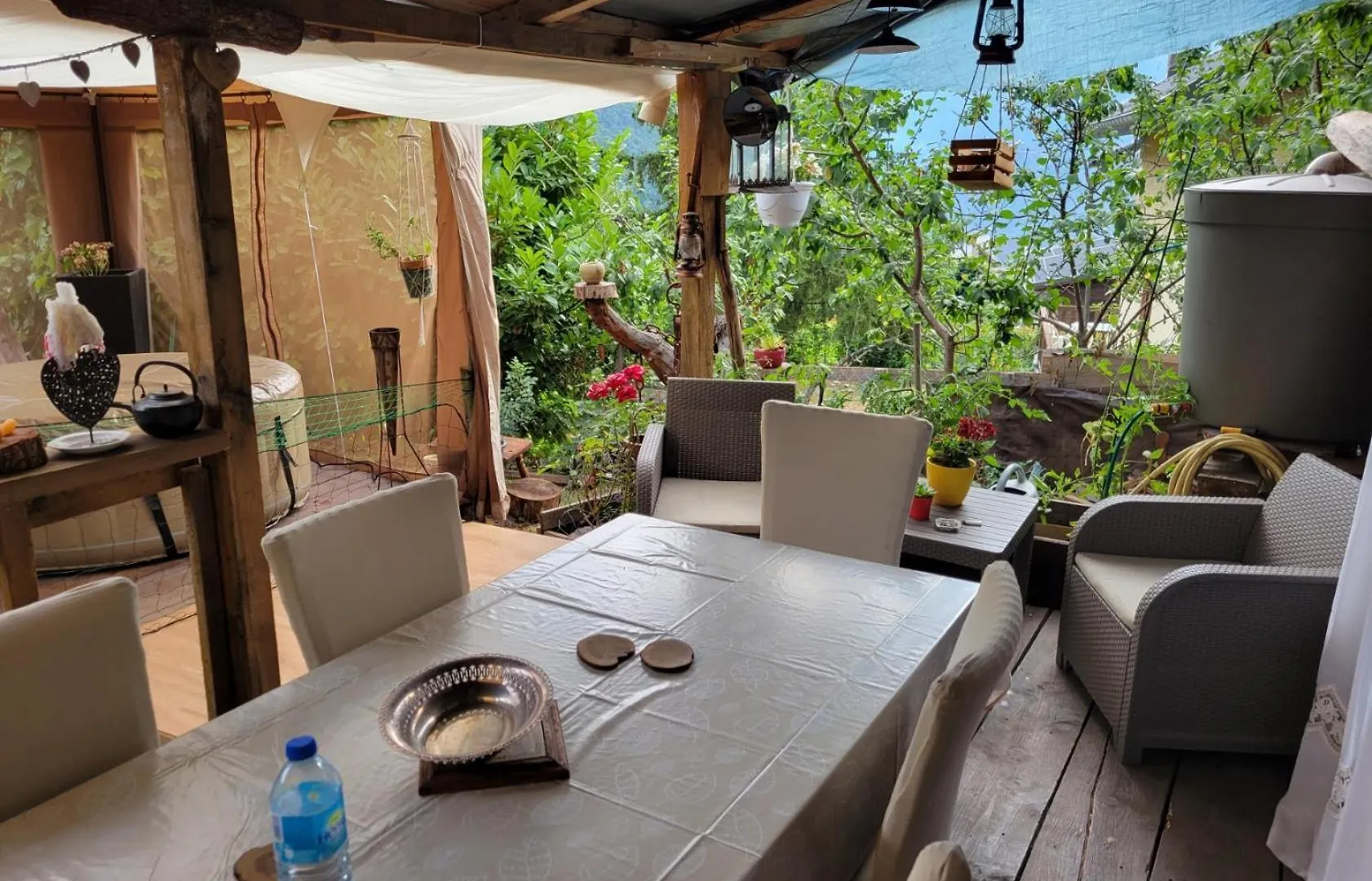 La Cabane, Petite Chambre Agreable Chez L'Habitant, Maison Toute En Bois Valdeblore 0*,